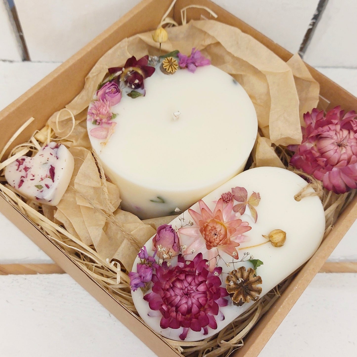 Duftkerze "Blume" mit Duftanhänger als Geschenkset
